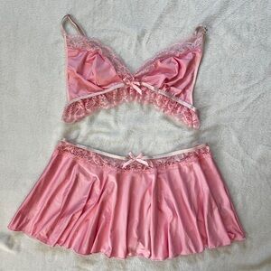 Sassy Pink Two-piece Lingerie Set with Lace Trim and Bow Details